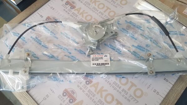 CAM KRİKO ACCENT 95-00 ELEKTRİKLİ ÖN SAĞ ÜÇGEN (MOTORSUZ)