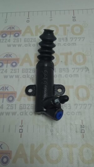 DEBRİYAJ ALT MERKEZ B2500 BT50 06-