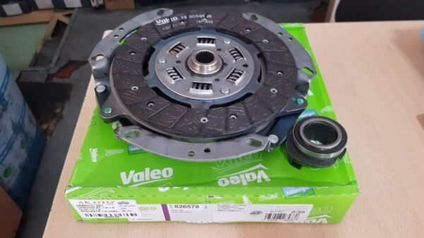DEBRİYAJ SET CARIZMA 96-00 1,6 1,8 CLIO 1,4 1,6 SPACESTAR 1,6 4G92