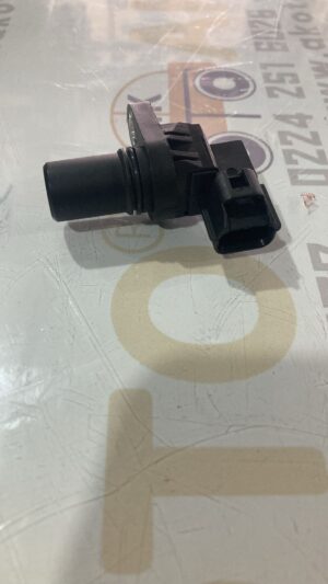 SENSÖR EKSANTRİK AÇI 323 99- MAZDA 2 MAZDA 3